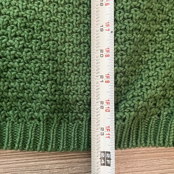Universal Thread Green Sweater size Medium - Picture 3 of 7